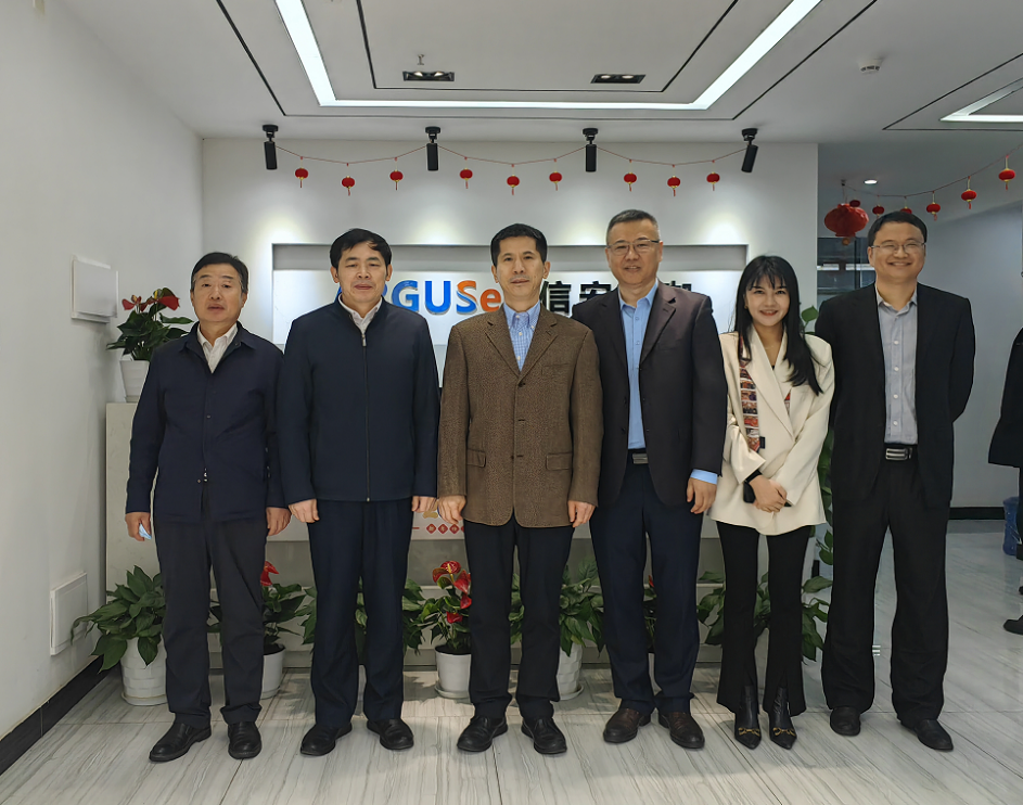 1680179776244304.png 合影.png